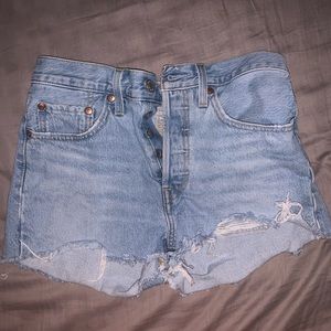 levi jeans shorts